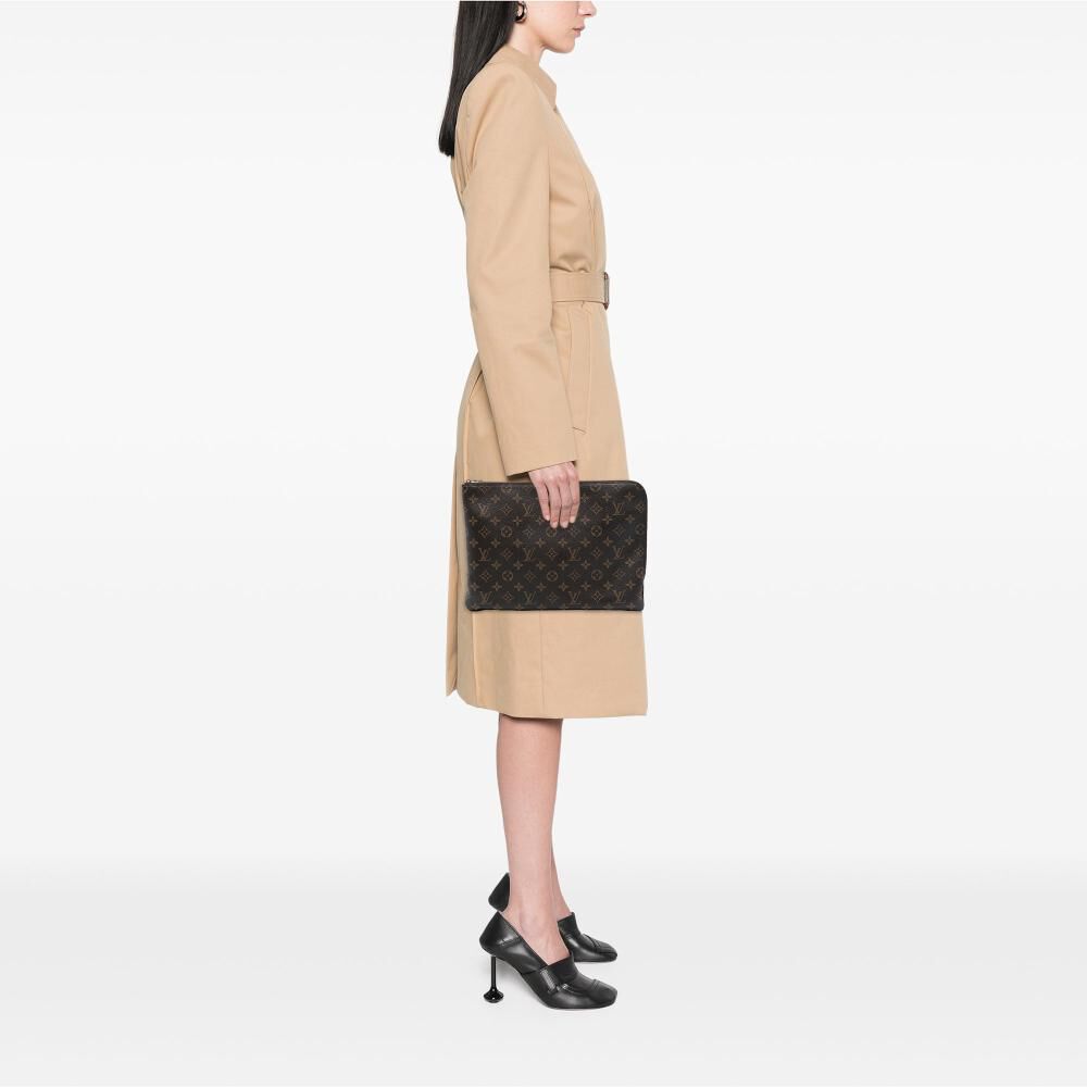 Louis Vuitton Clutch