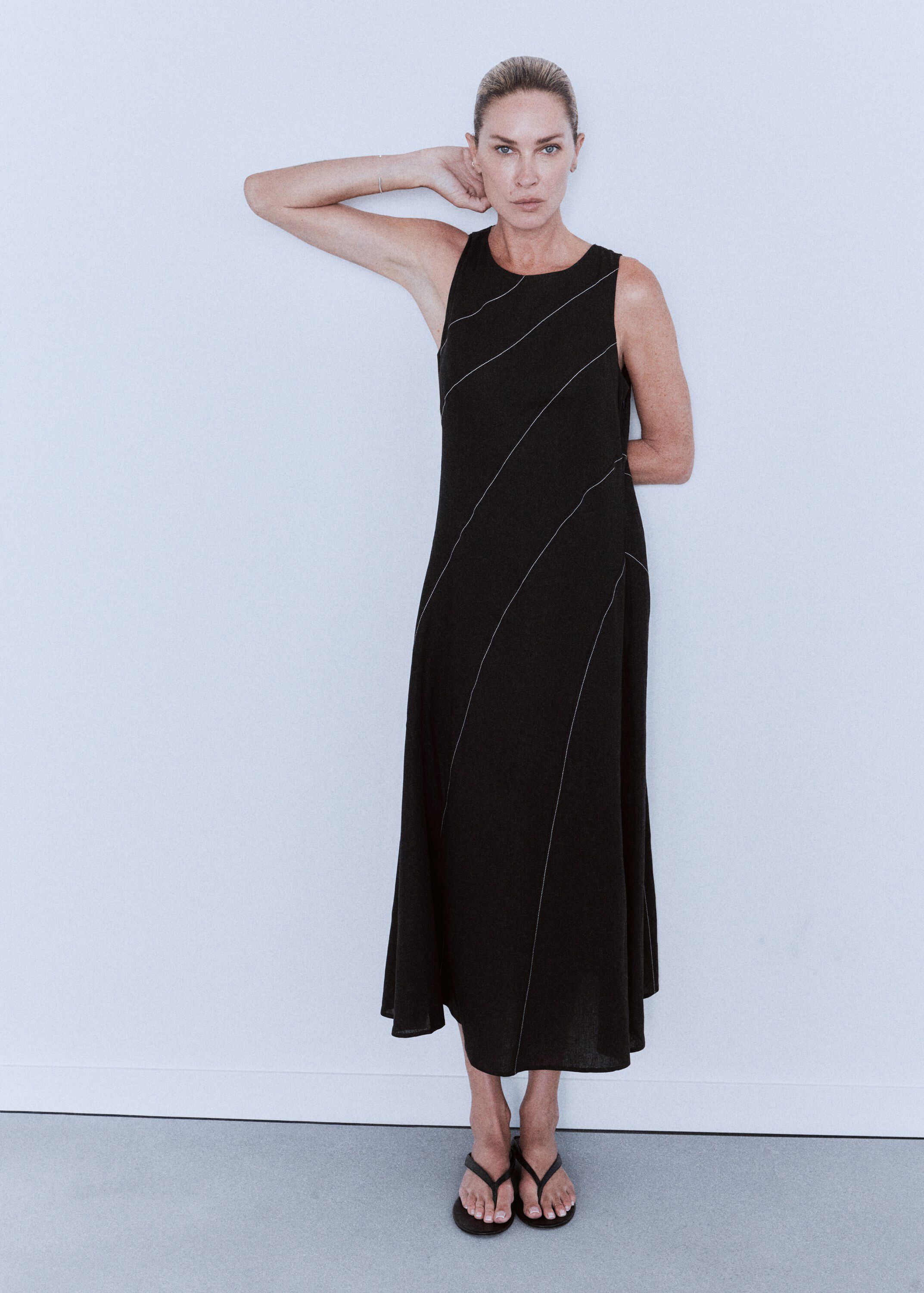 Linen dress with contrast stitching