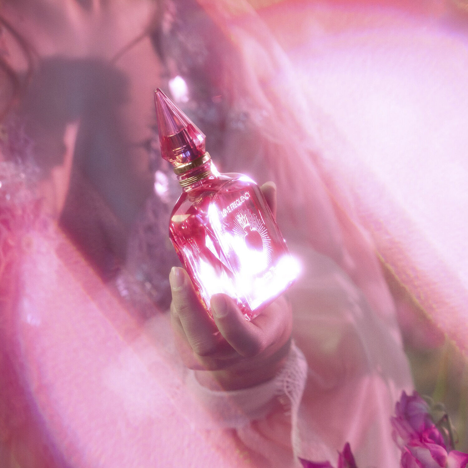 Love Frequency - Fragrance Collection of Emotions