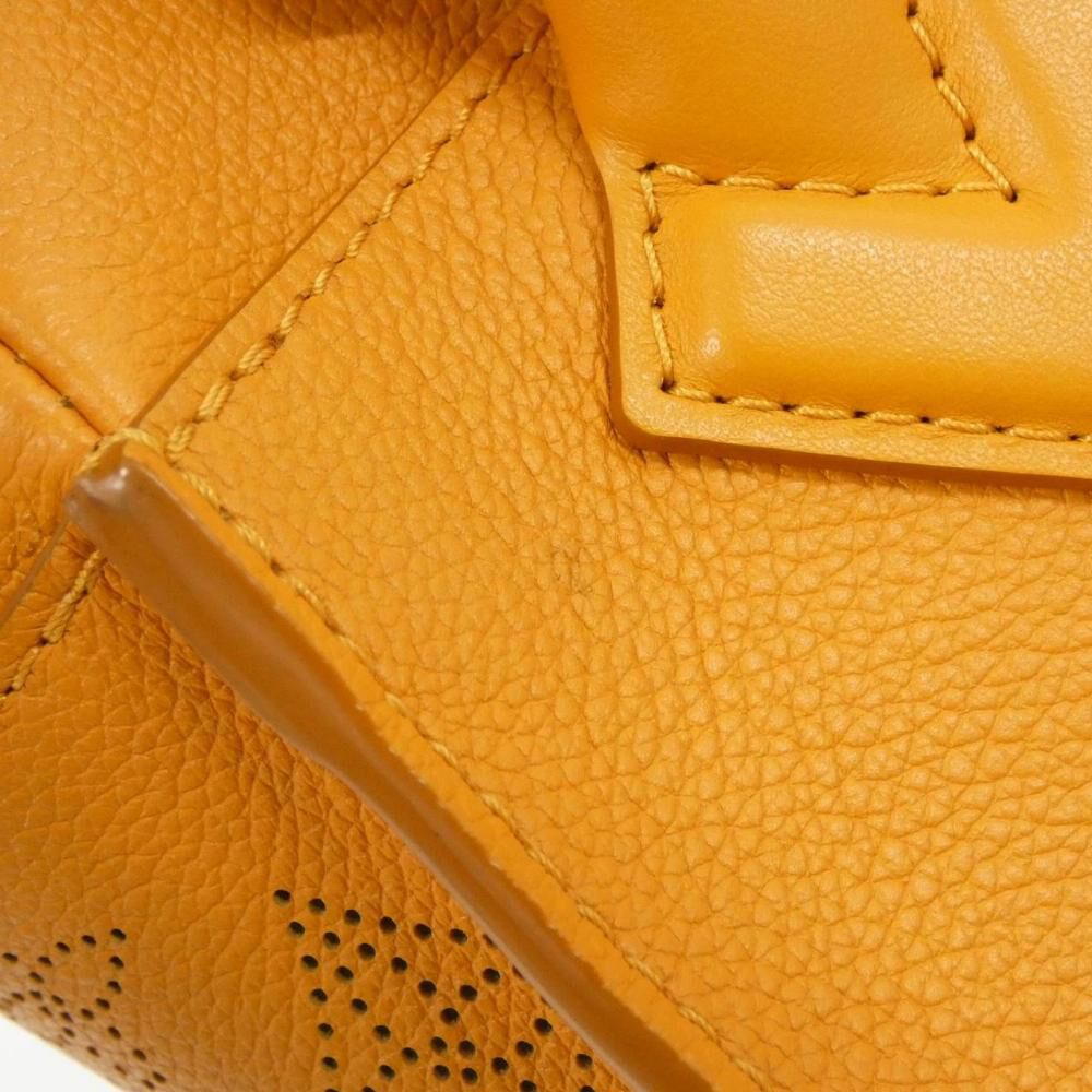 Louis Vuitton On My Side