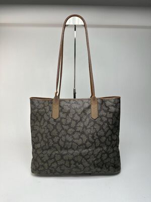 Yves Saint Laurent Tote