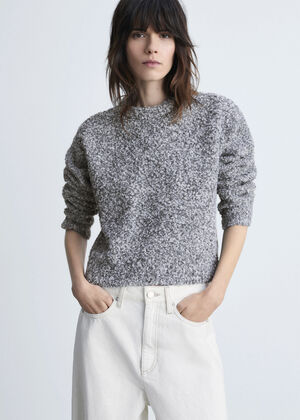 Round neck bouclé sweater