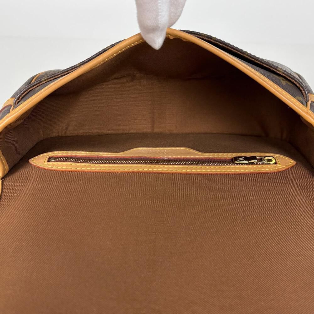 Louis Vuitton Sologne