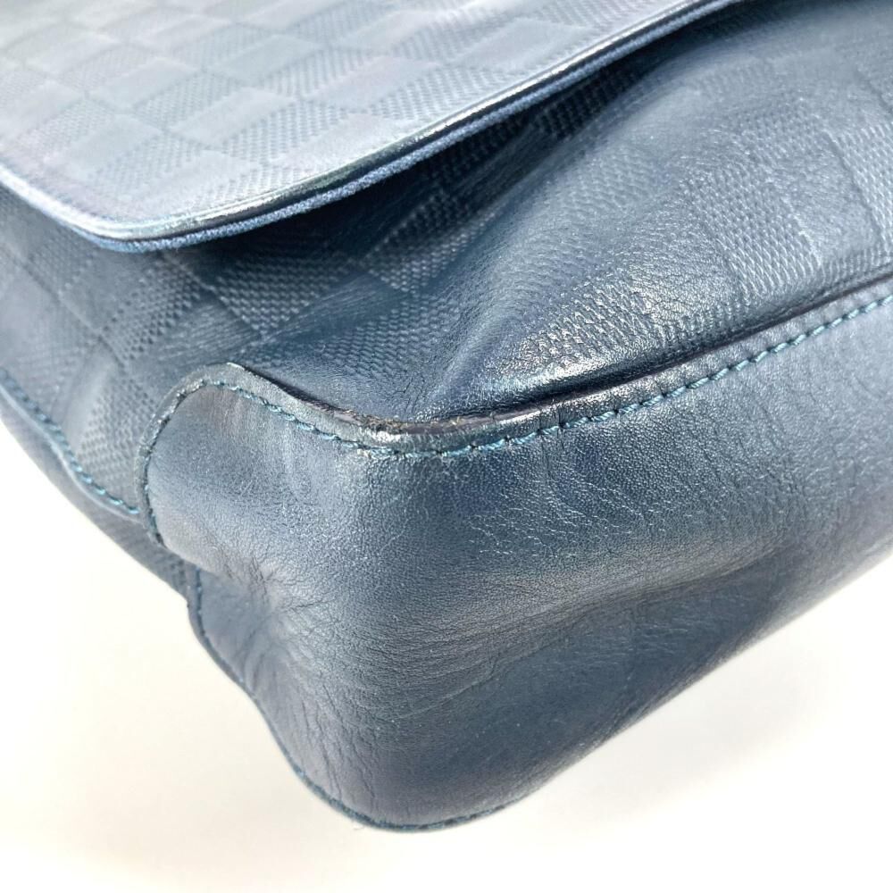 Louis Vuitton Crossbody Bag