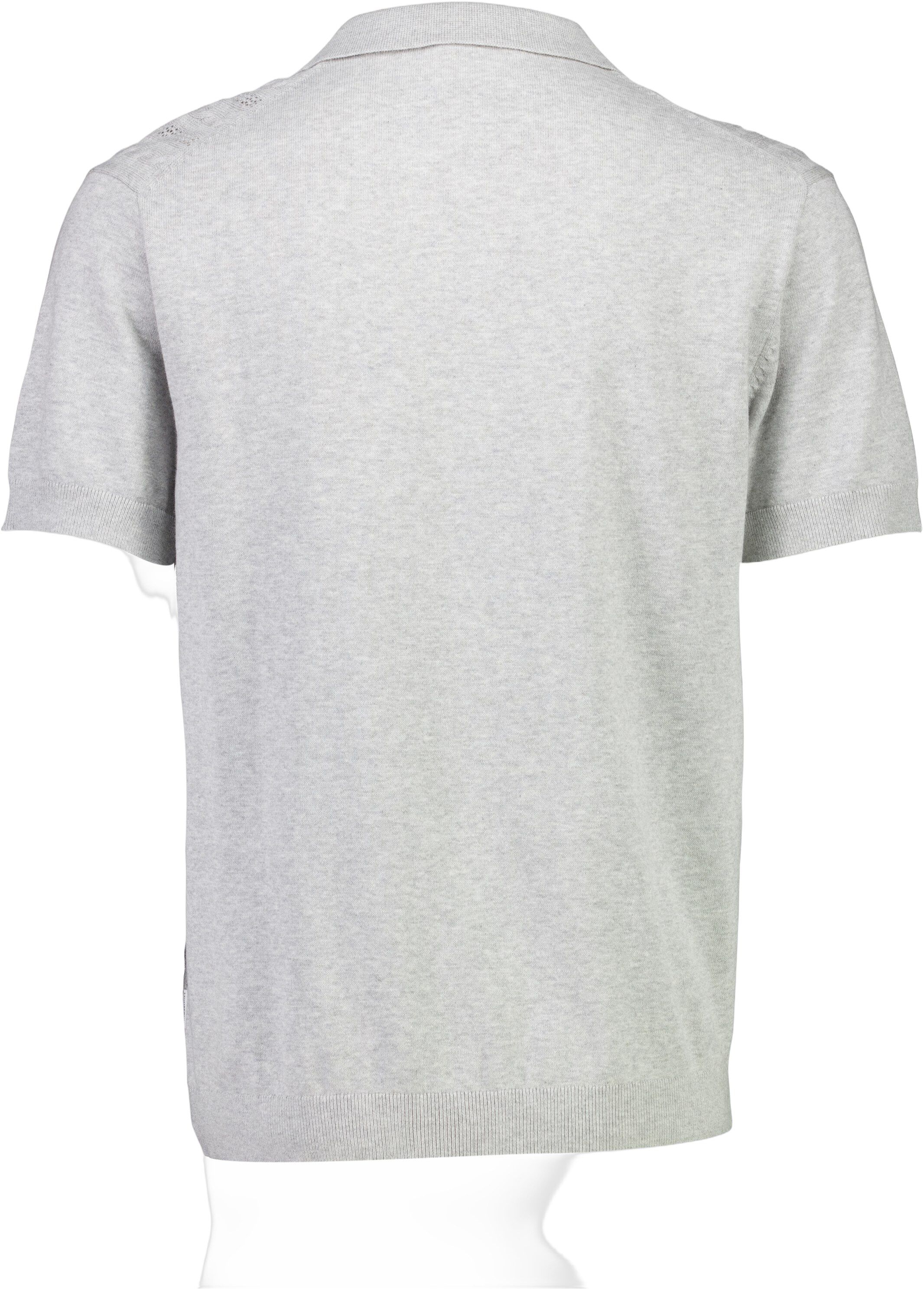 Knitted S/S cable v-neck polo