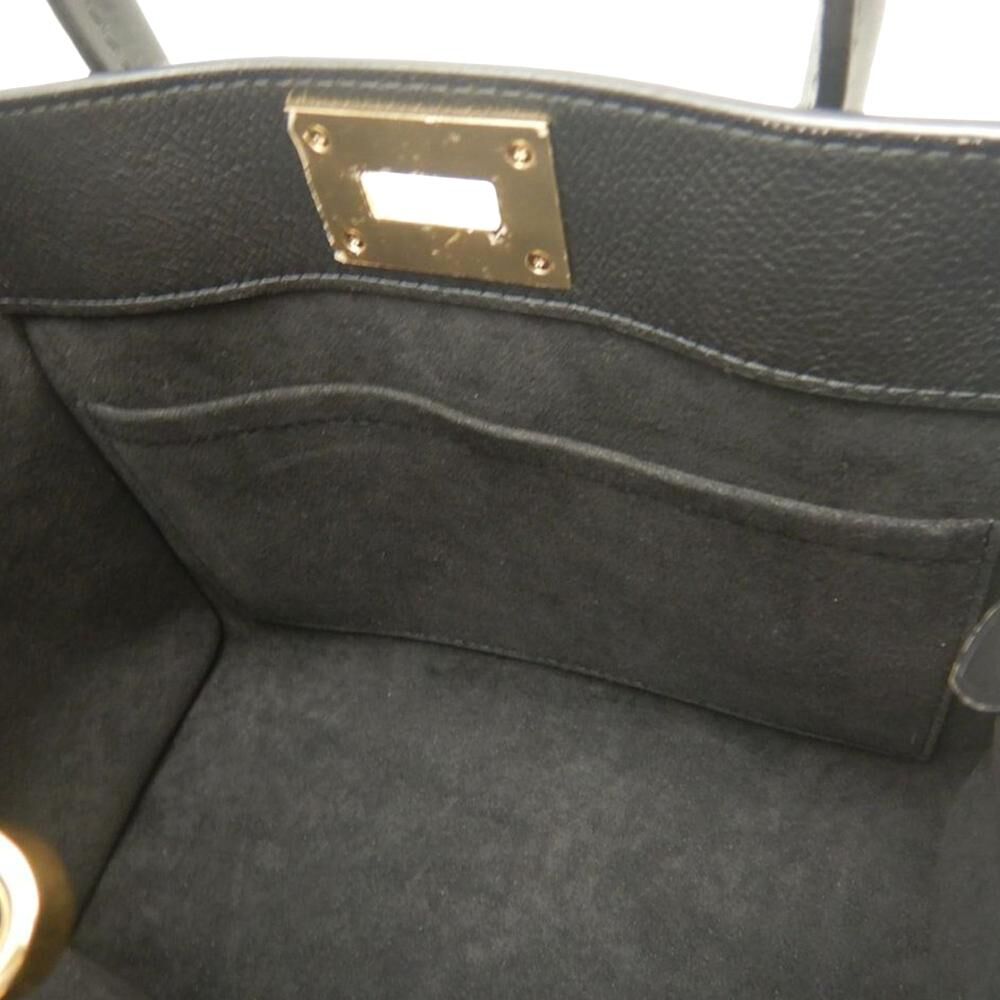 Louis Vuitton On My Side
