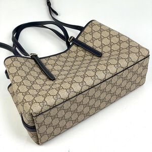 Gucci Shoulder Bag