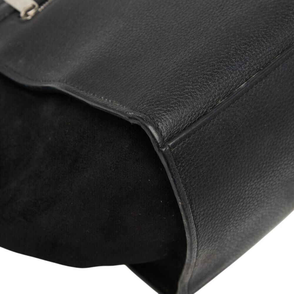 C&eacute;line Trapeze