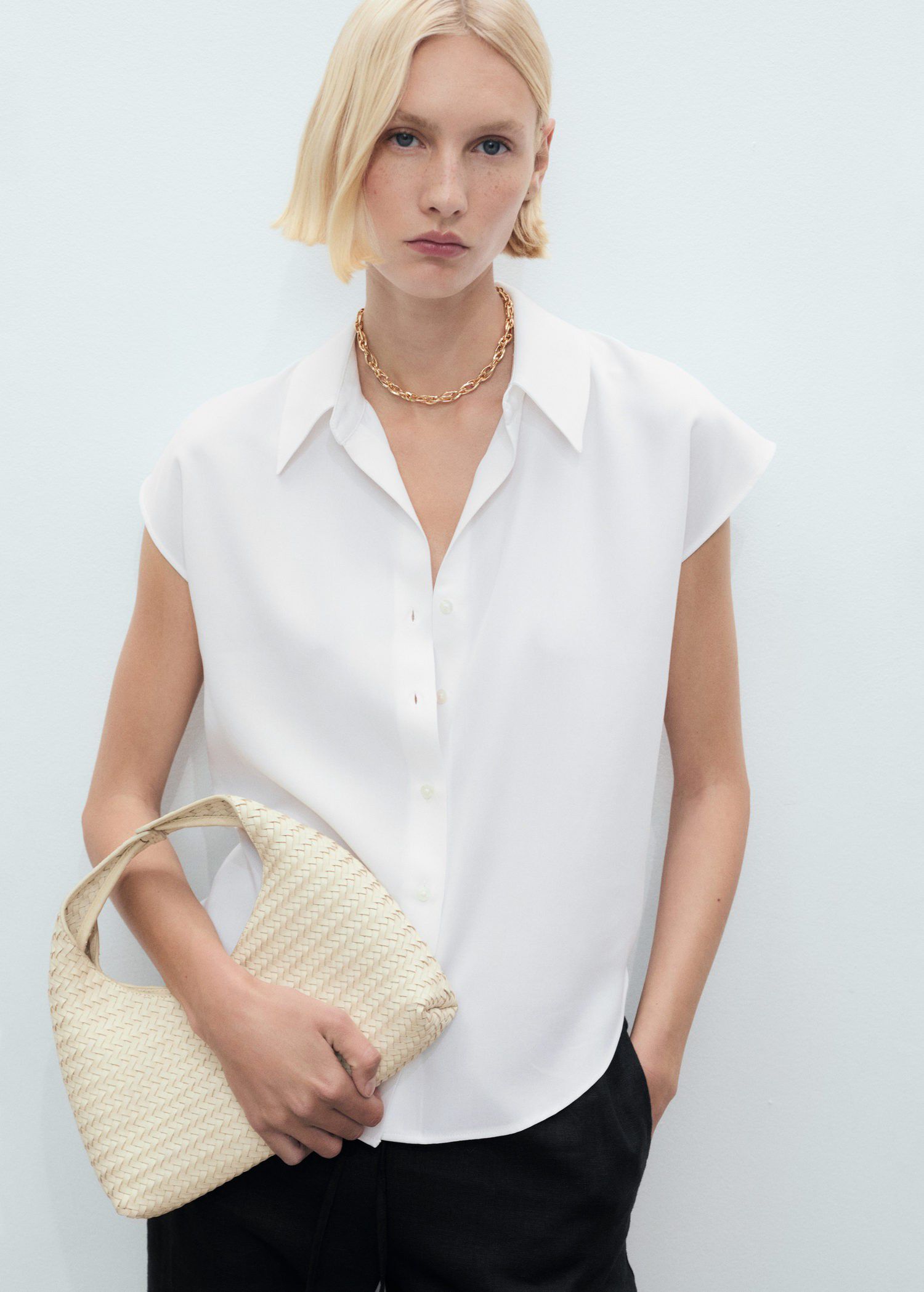 Lyocell sleeveless shirt