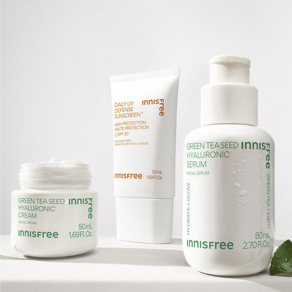 Daily UV Defense Sunscreen SPF 30 - UVA and UVB Protection