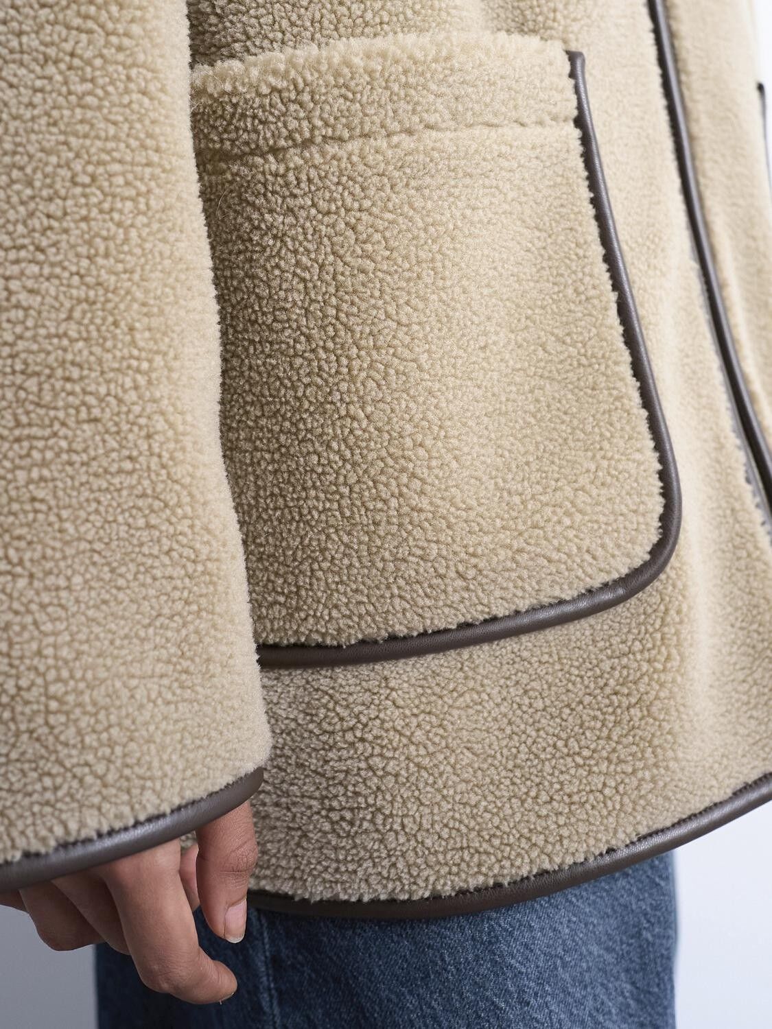 TSARIA HIGH NECK TEDDY JACKET