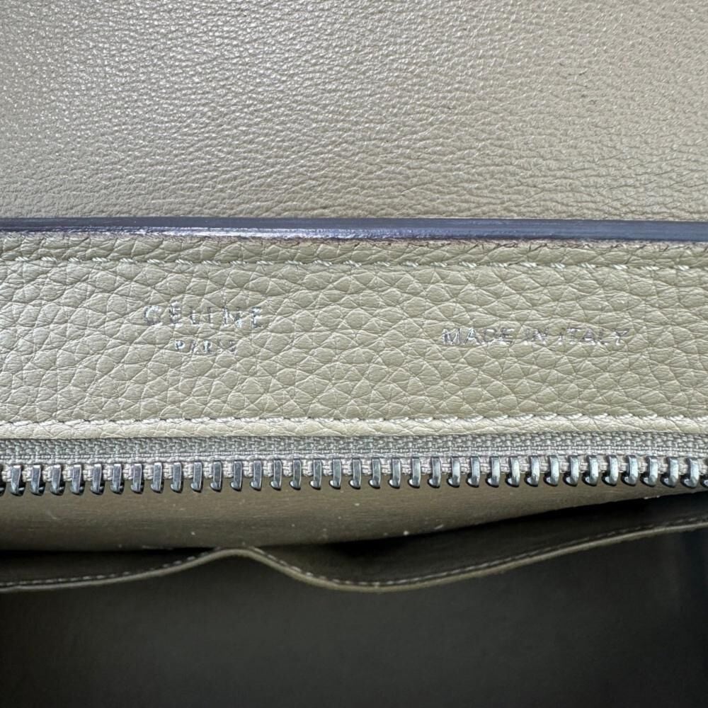C&eacute;line Trapeze
