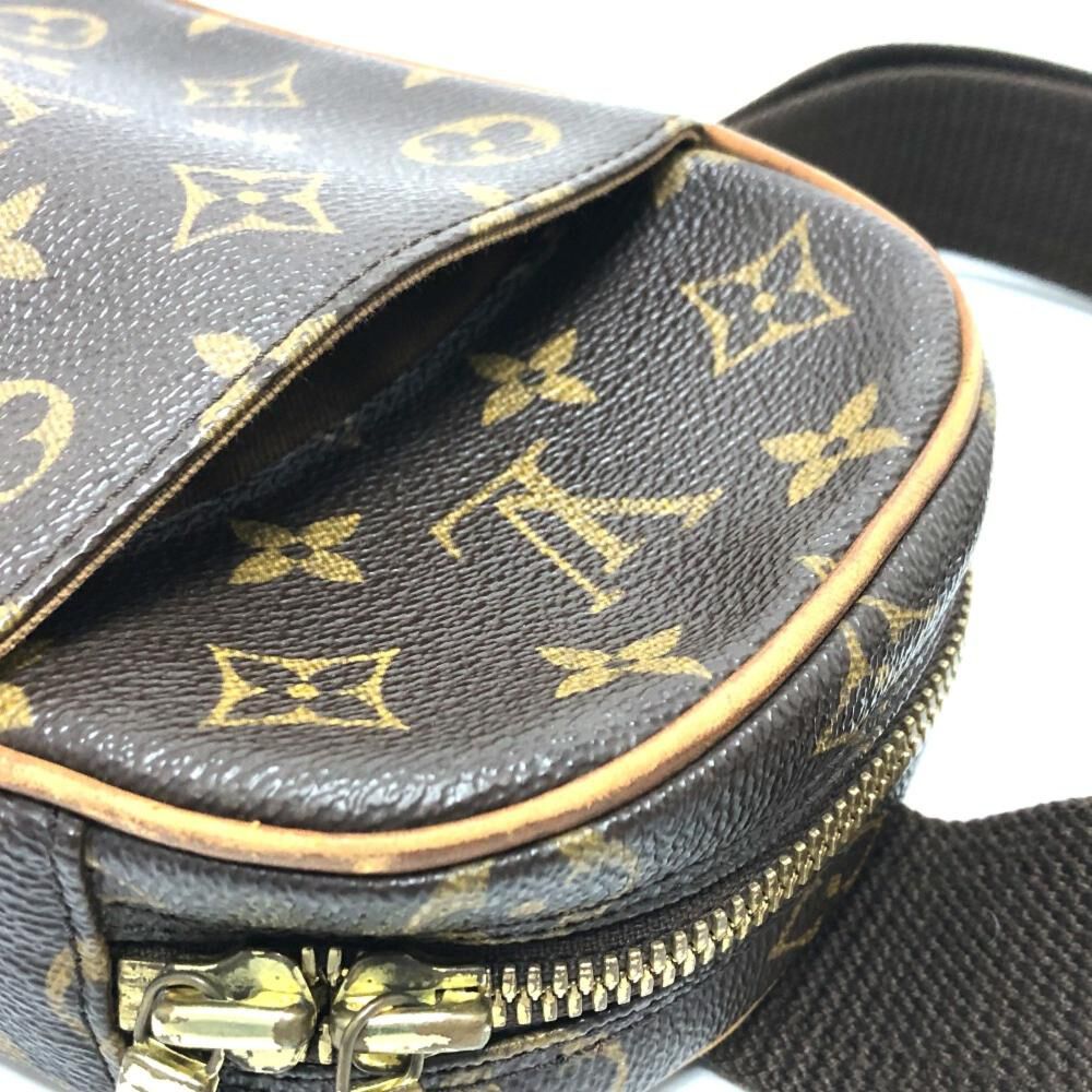 Louis Vuitton Shoulder Bags