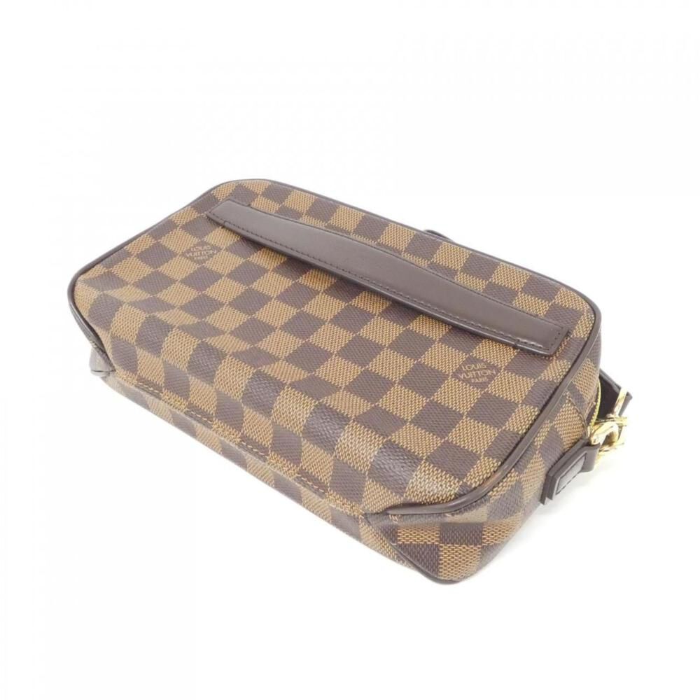 Louis Vuitton Clutch