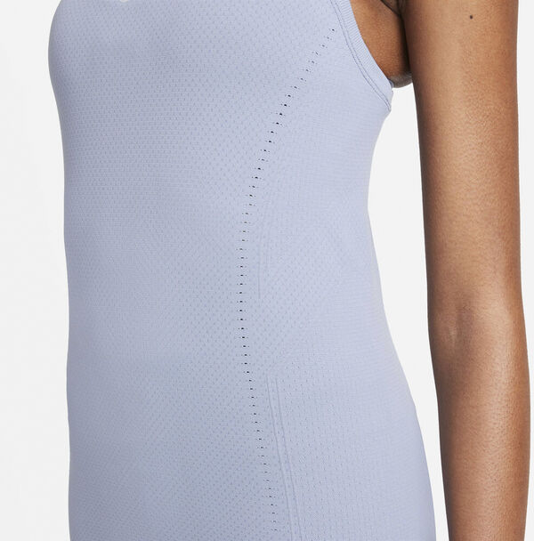 Dri-FIT ADV seamless top
