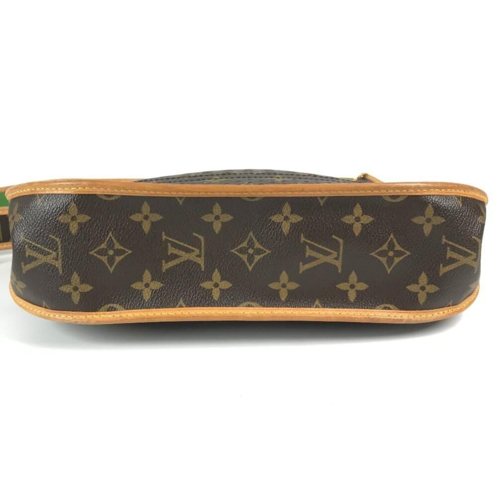 Louis Vuitton Shoulder Bags
