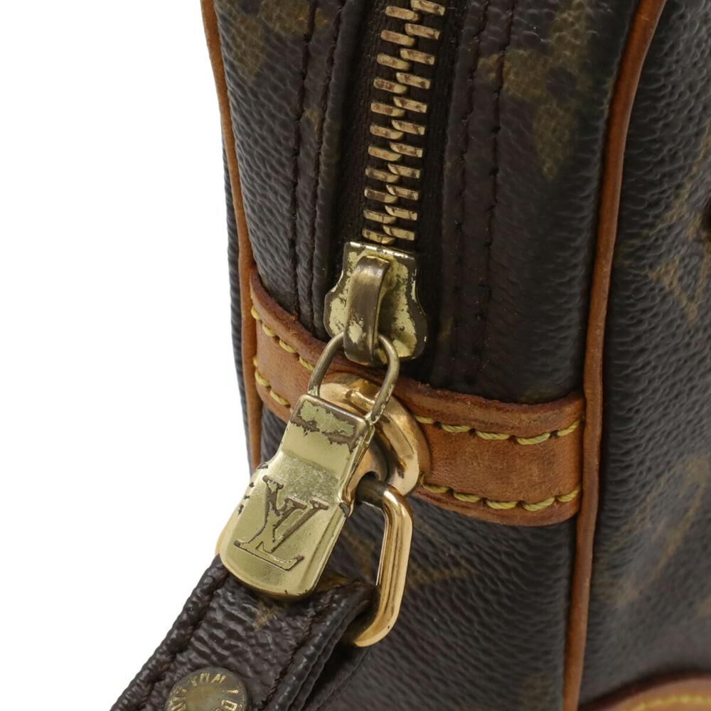 Louis Vuitton Clutch