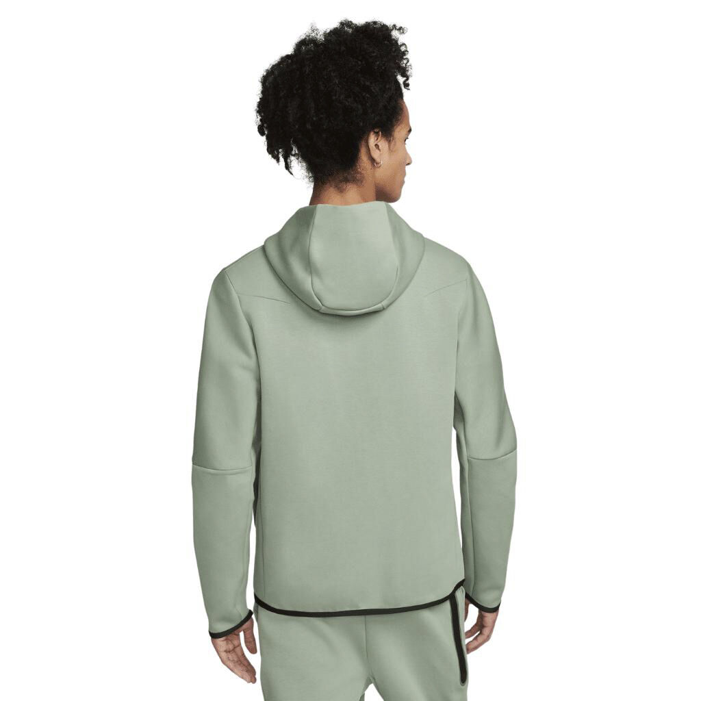 sportswear tech fleece