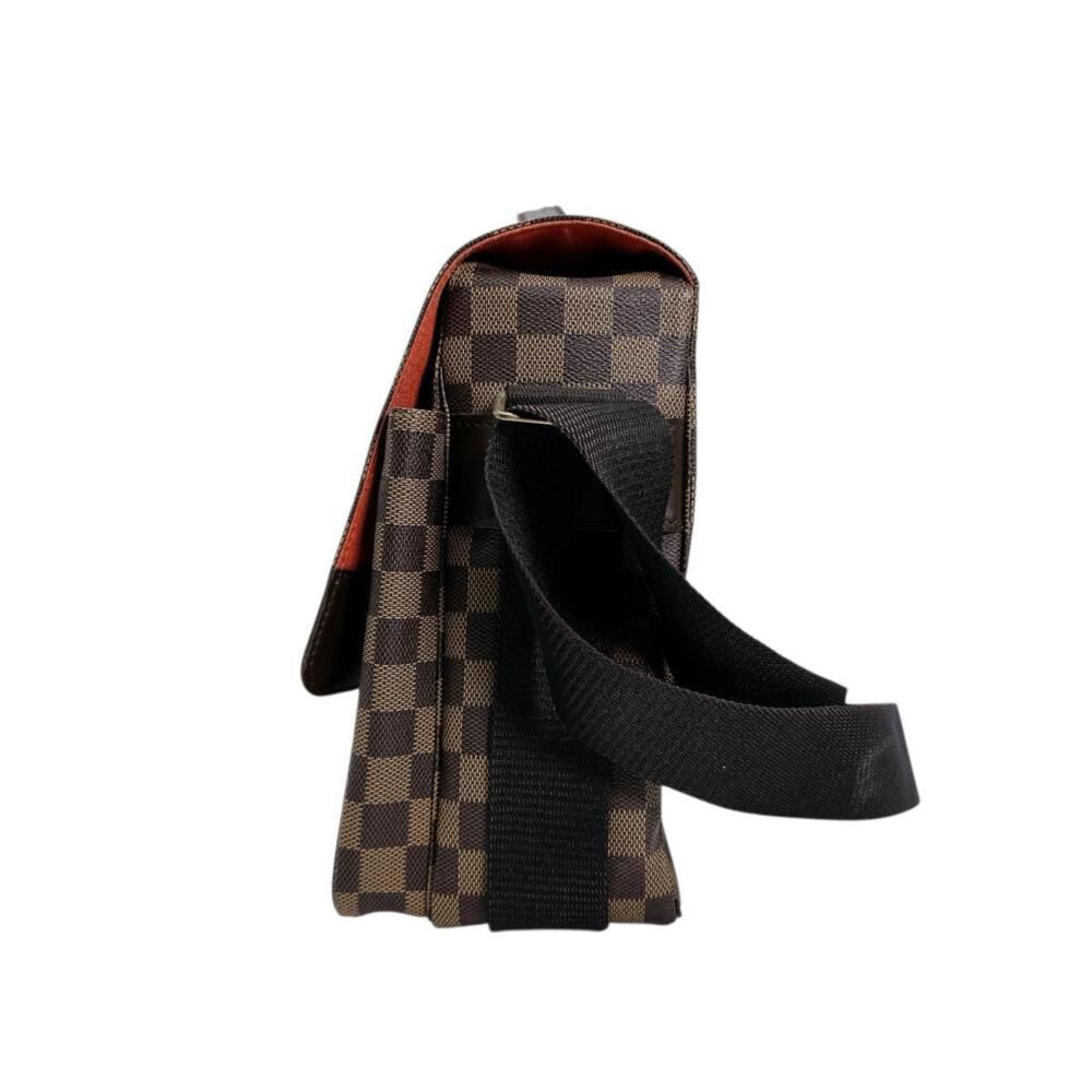 Louis Vuitton Broadway