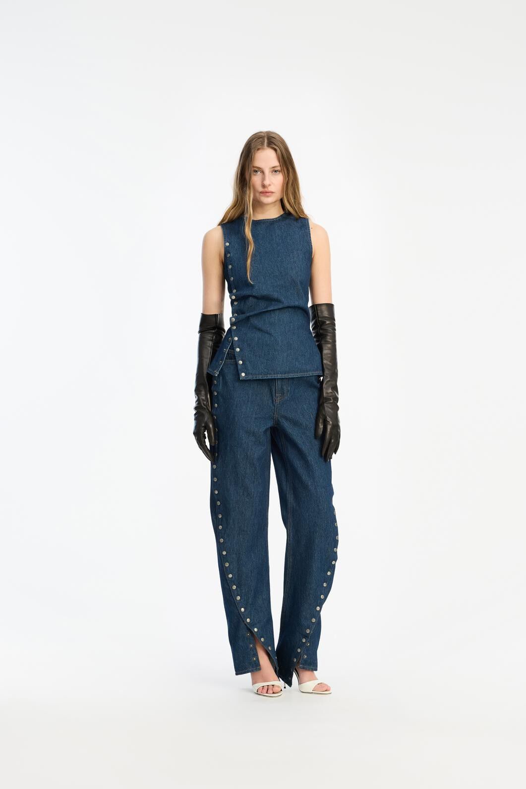 BUTTONED WIDE LEG JEANS