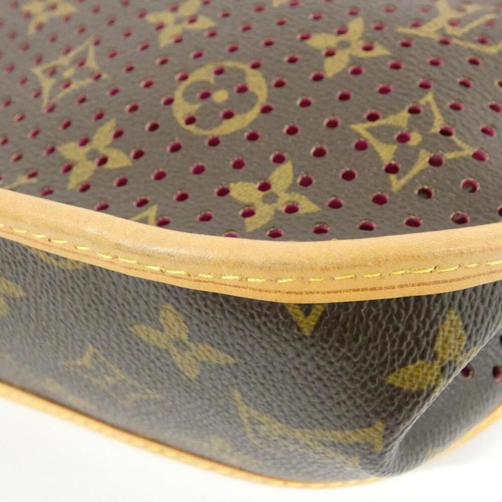 Louis Vuitton Shoulder Bags