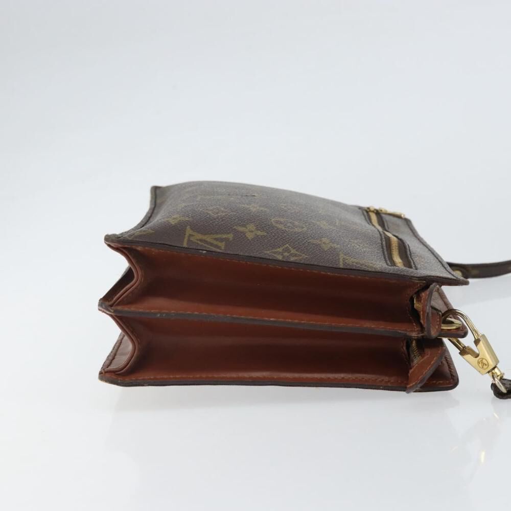 Louis Vuitton Shoulder Bags