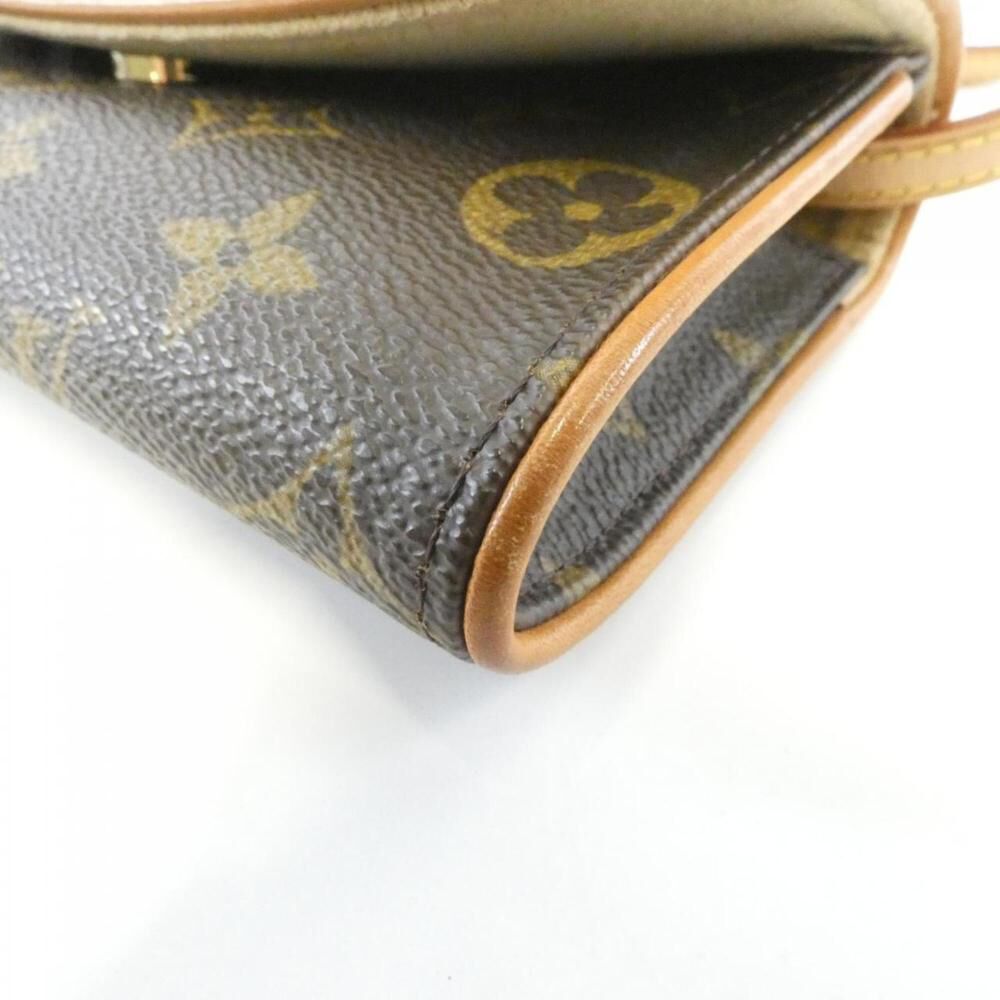 Louis Vuitton Shoulder Bags