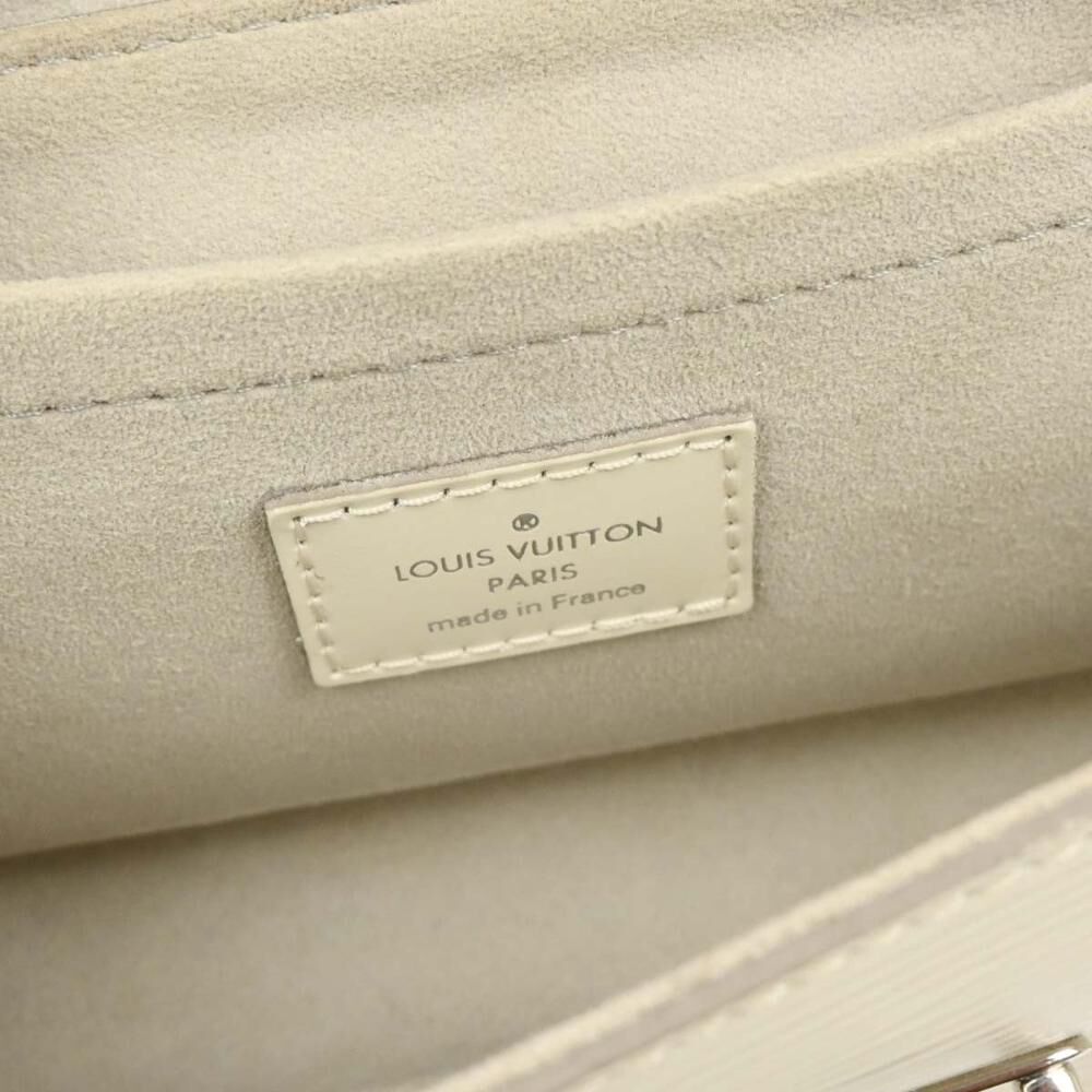 Louis Vuitton Montaigne