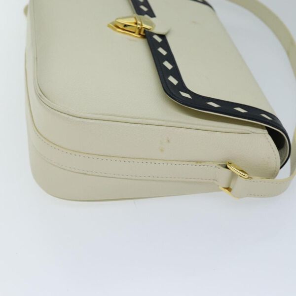 Yves Saint Laurent Shoulder Bag