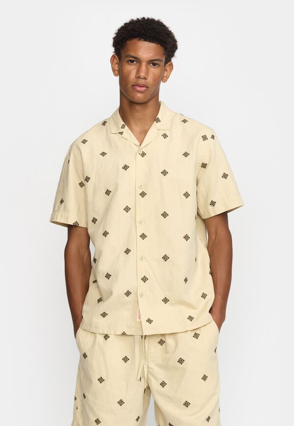Short-Sleeve Shirts