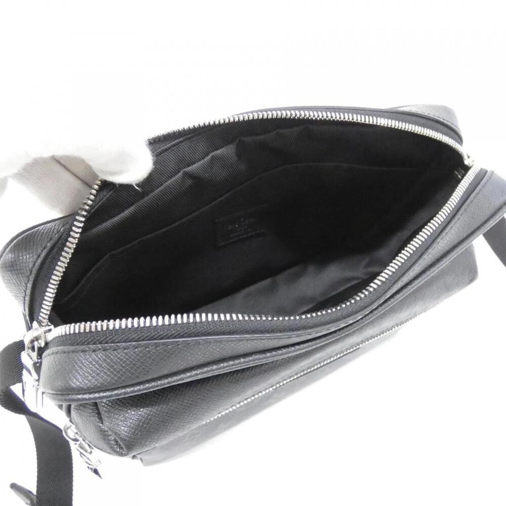 Louis Vuitton Messenger