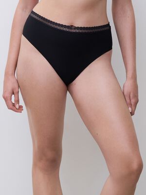 UW BO. BRIEF