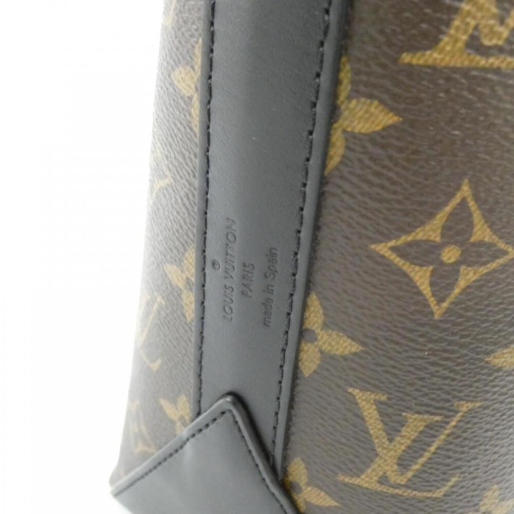 Louis Vuitton Tote