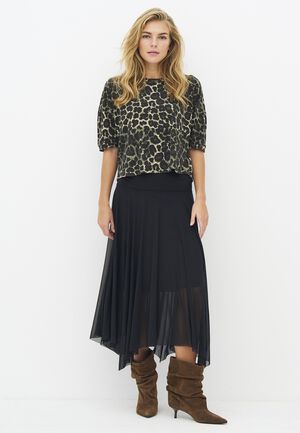 Enola Tee