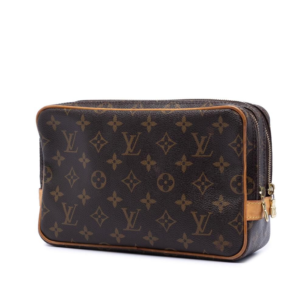Louis Vuitton Clutch