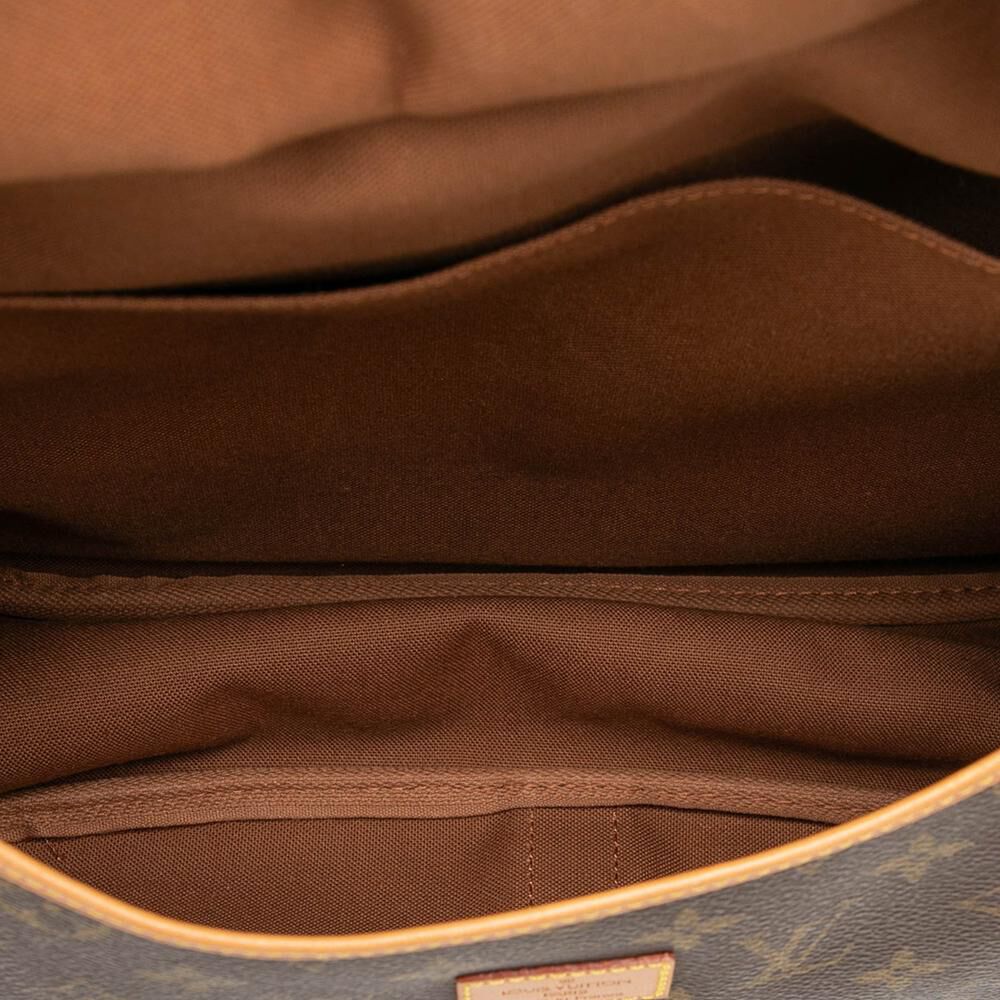 Louis Vuitton Saumur