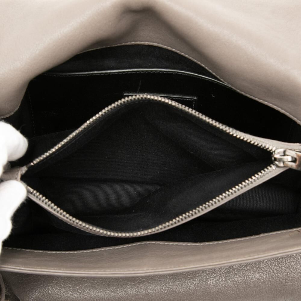 Yves Saint Laurent Shoulder Bag