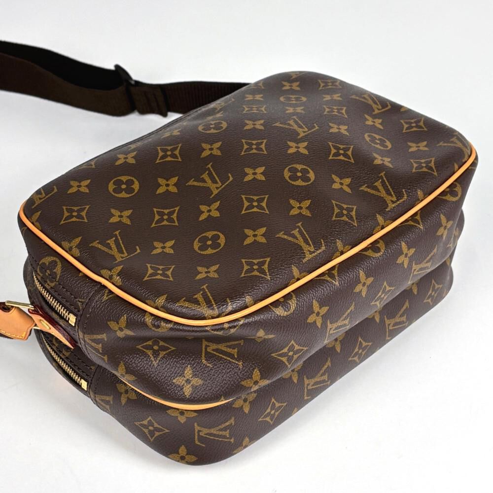 Louis Vuitton Reporter