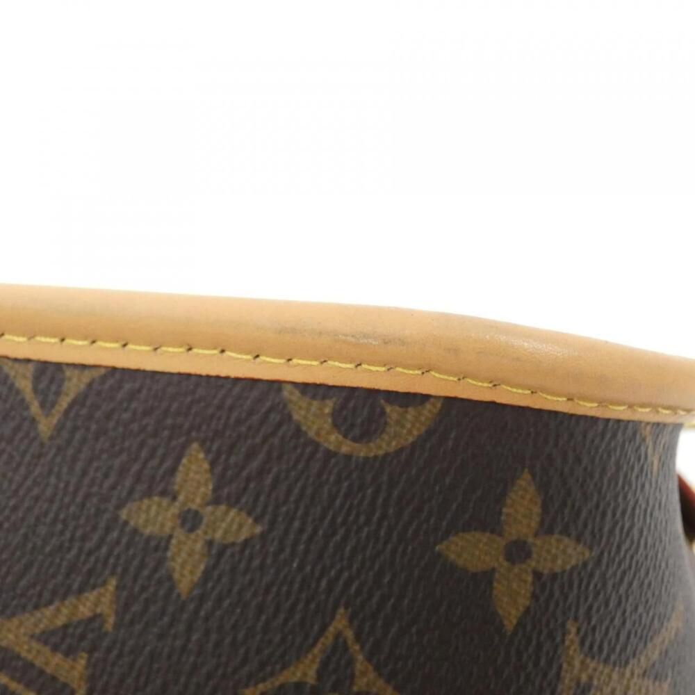 Louis Vuitton Shoulder Bags