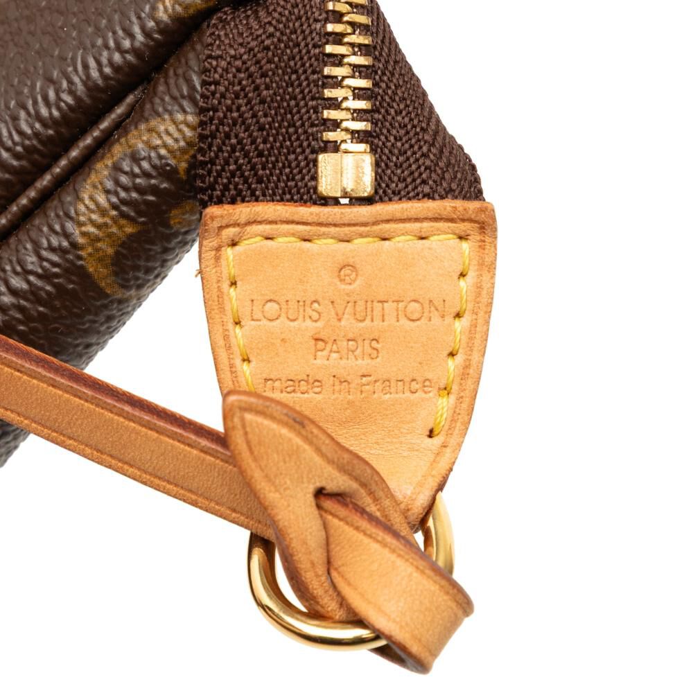 Louis Vuitton Pochette Accessoires