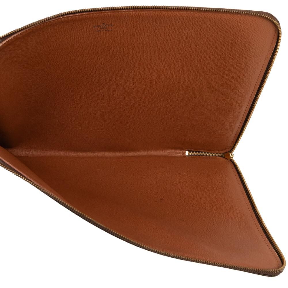 Louis Vuitton Poche Documents