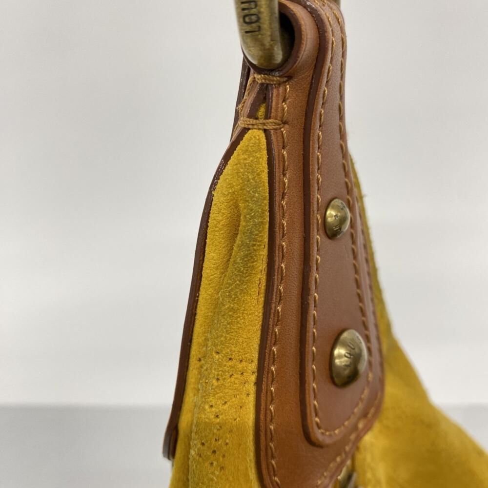Louis Vuitton Shoulder Bags