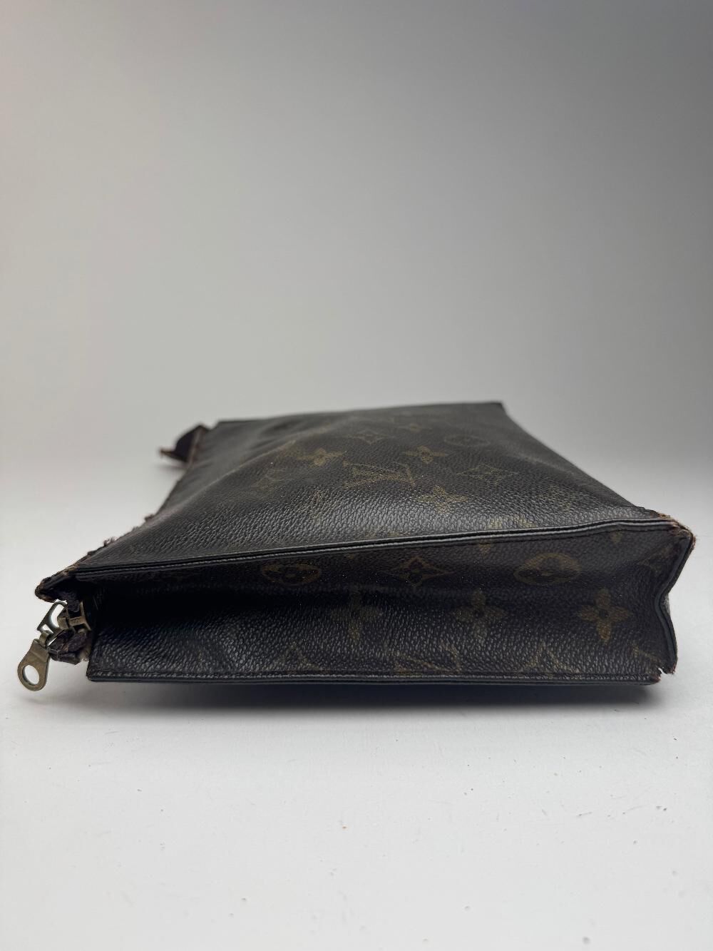 Louis Vuitton Clutch