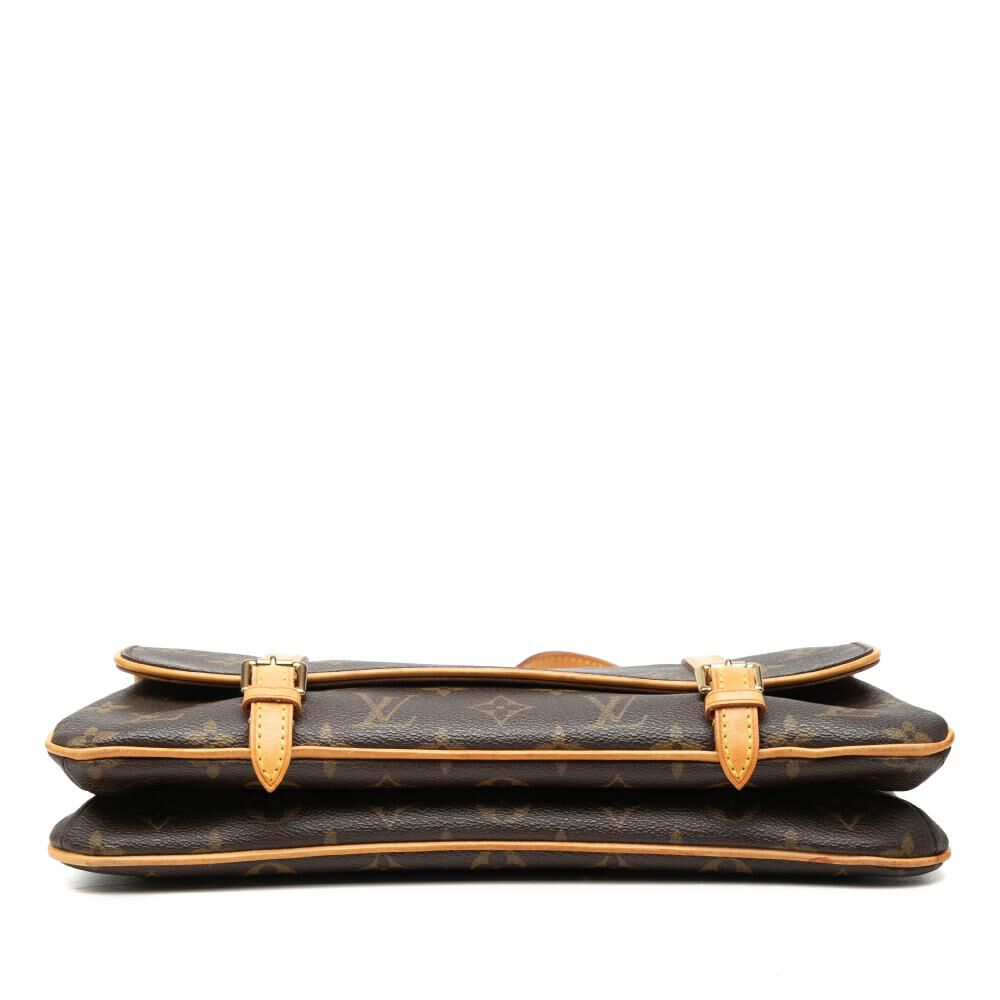 Louis Vuitton Shoulder Bags