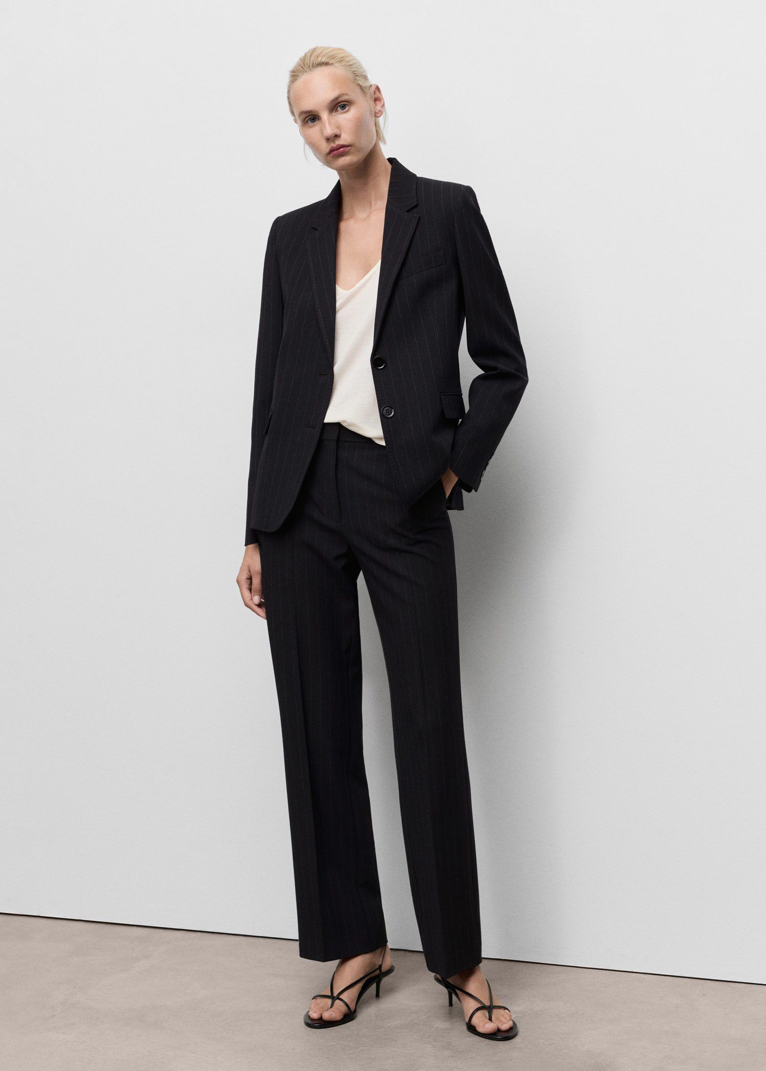 Straight-fit suit trousers