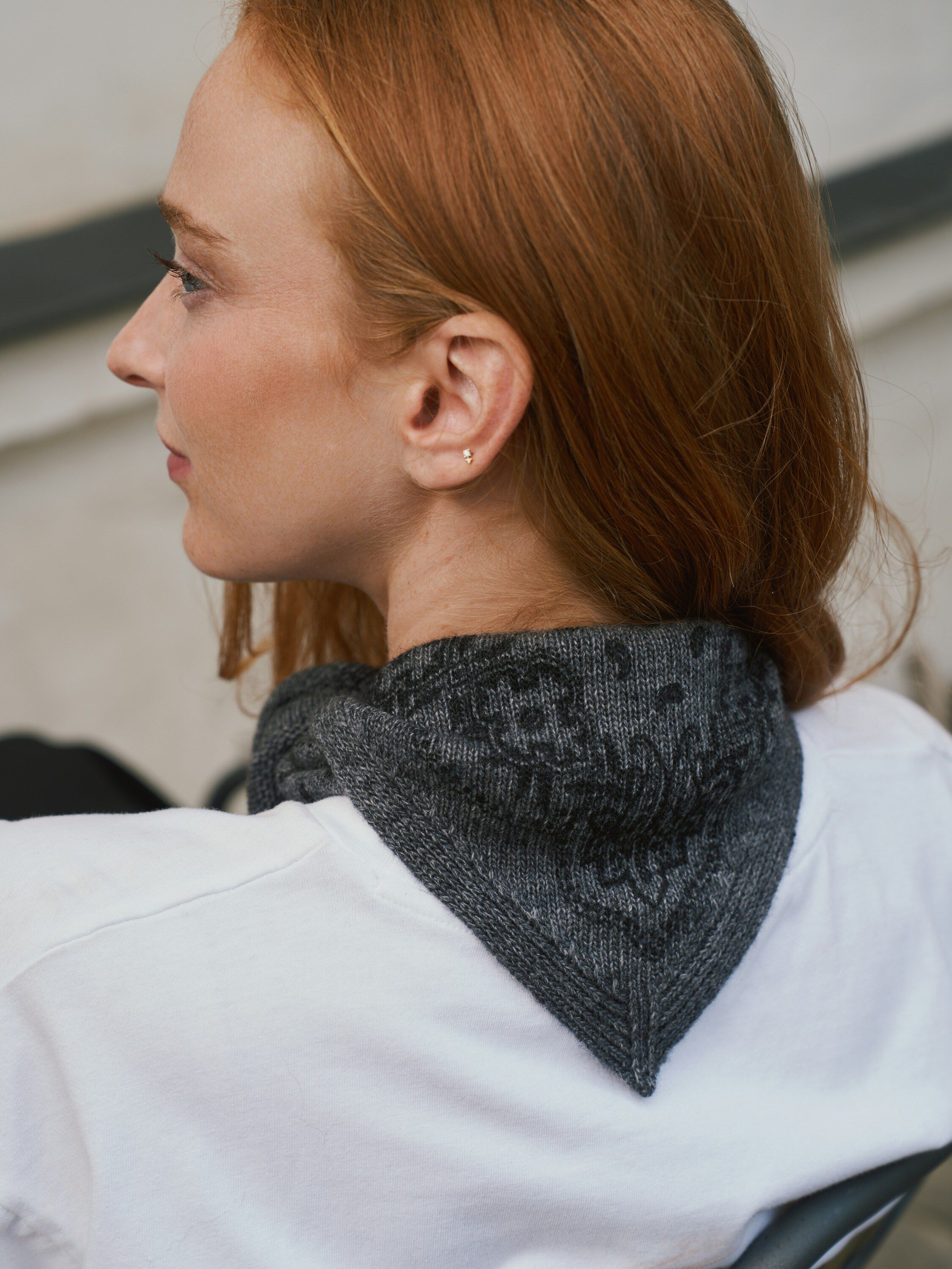 Ariya Paisley Knit Scarf