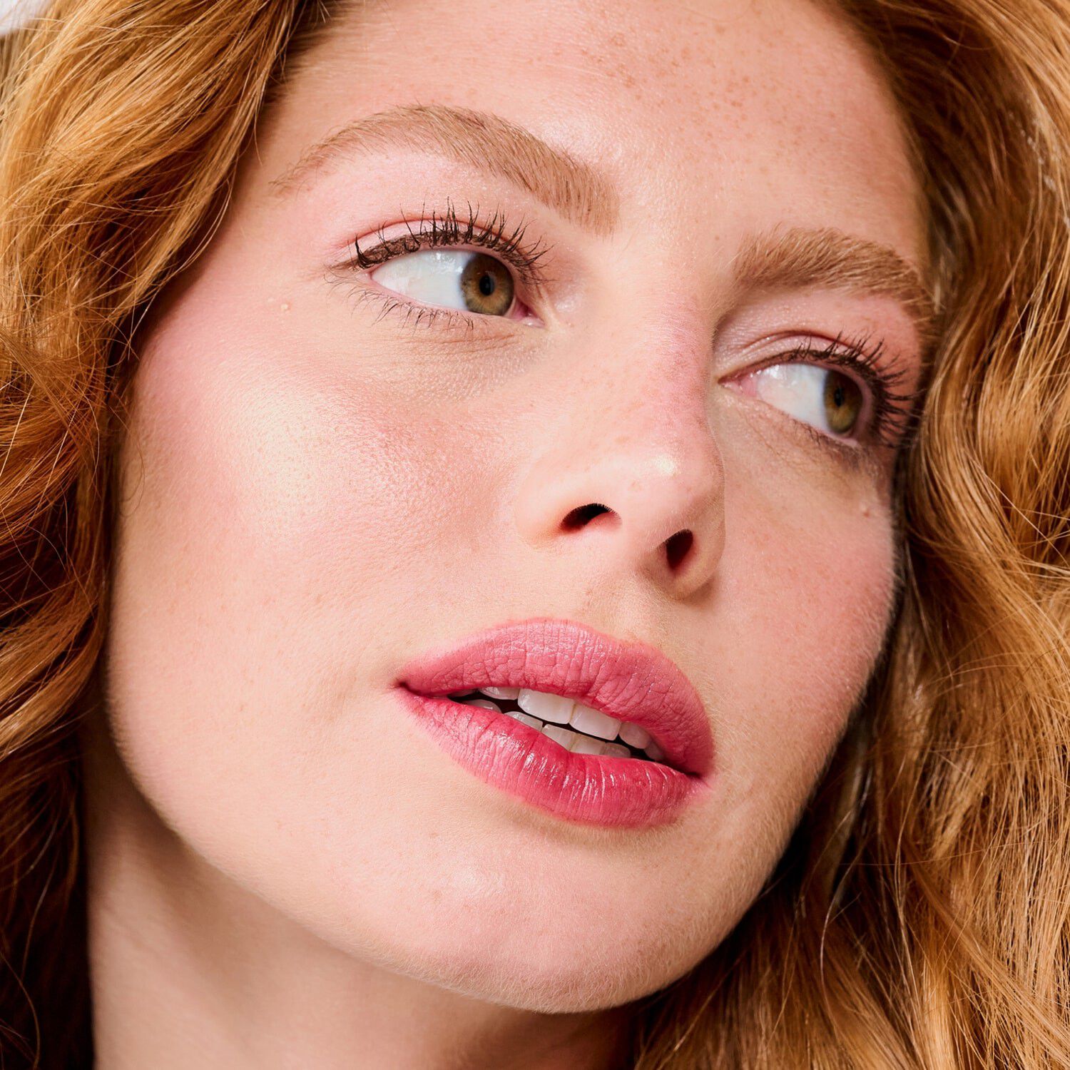 Tickle Benefit Highlighter - Gyldenrosa farve