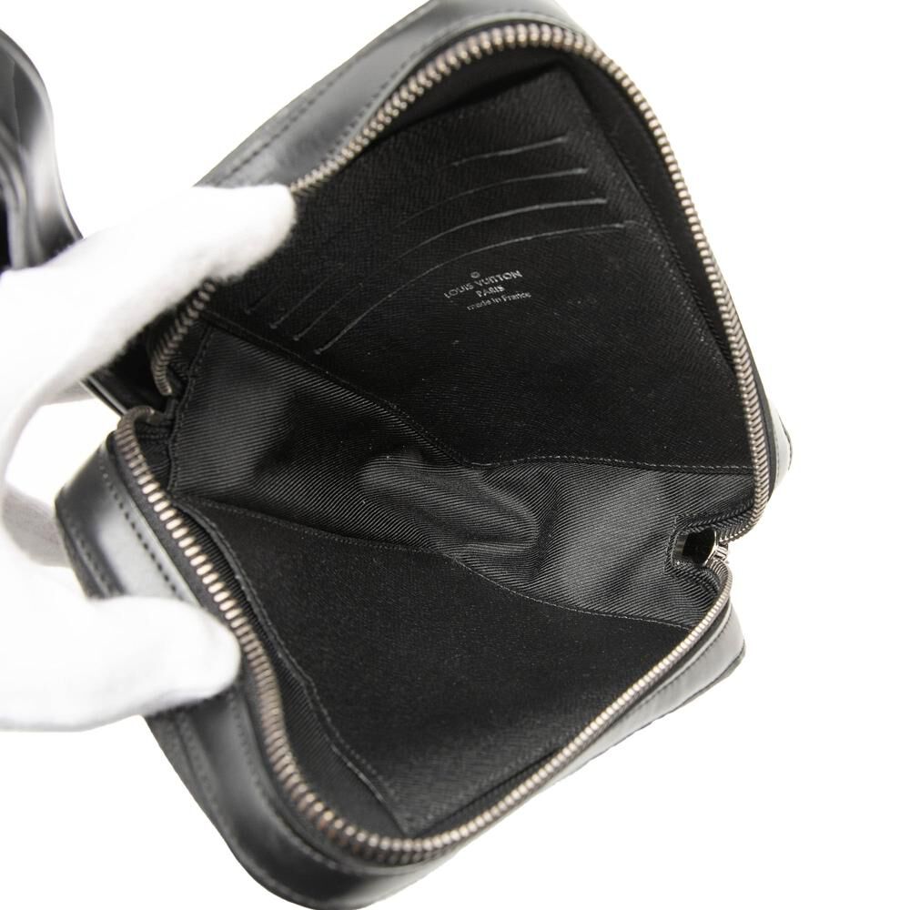 Louis Vuitton Clutch