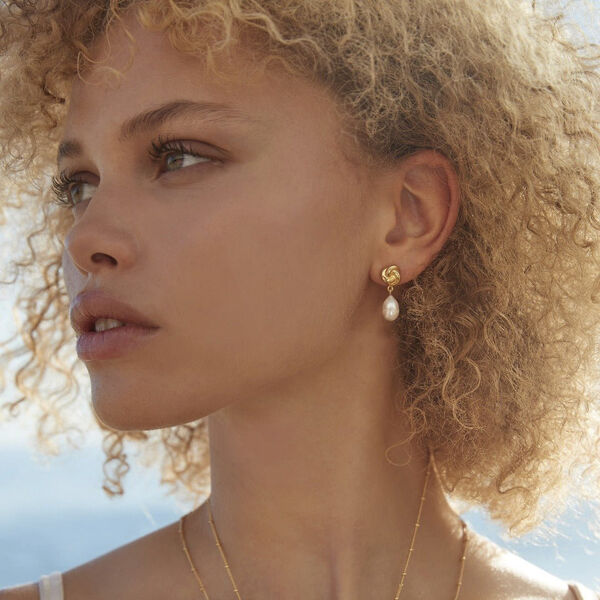 Knot Pearl Earring