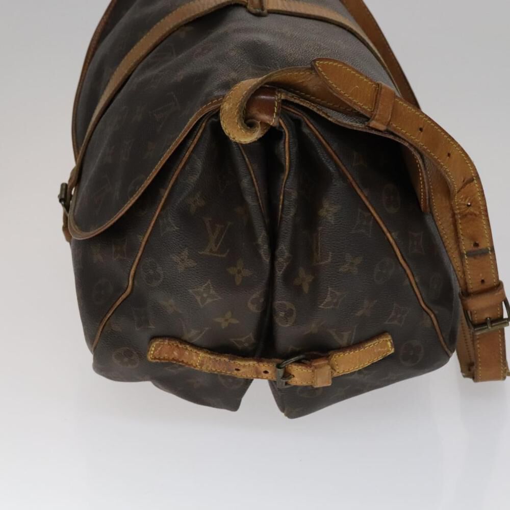 Louis Vuitton Saumur